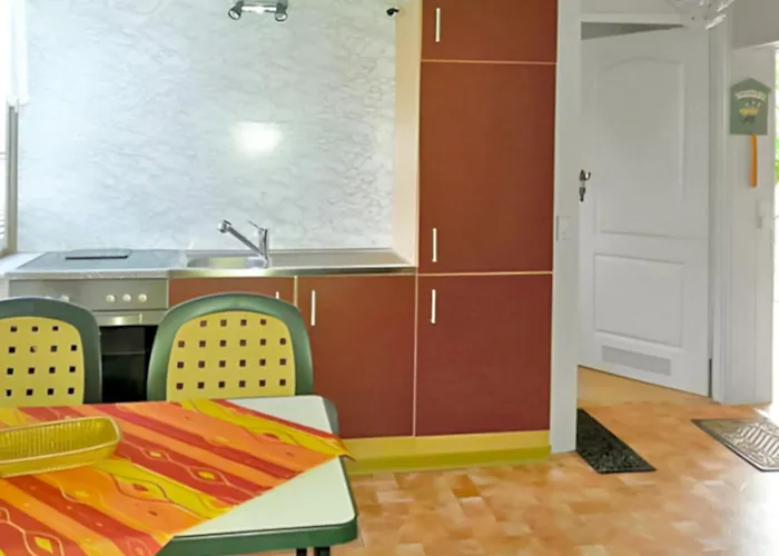 Semesterbostad Bellin *